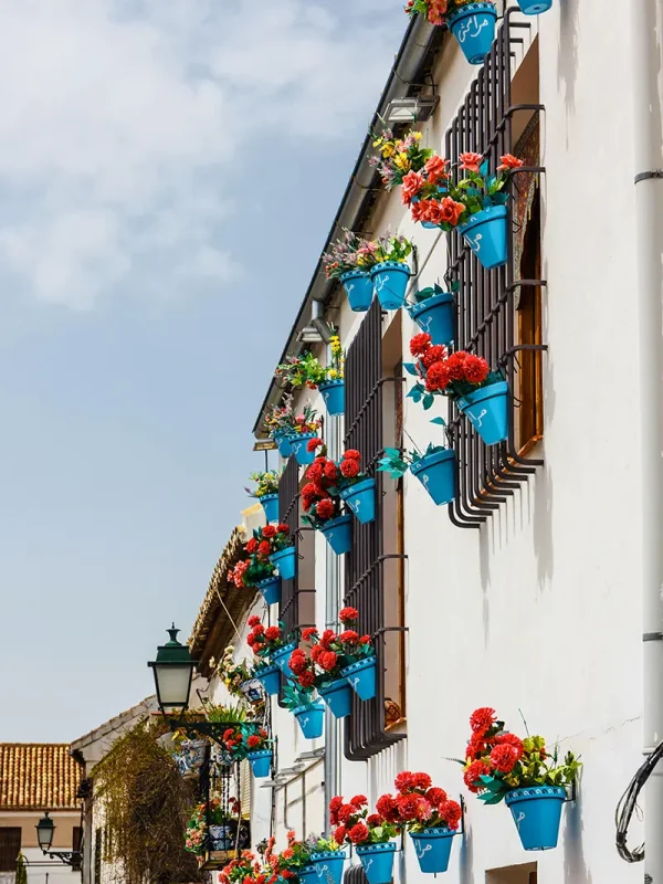 Arquitectura árabe tradicional en el Albaicín de Granada cerca del hotel boutique Good Game Corral del Carbon